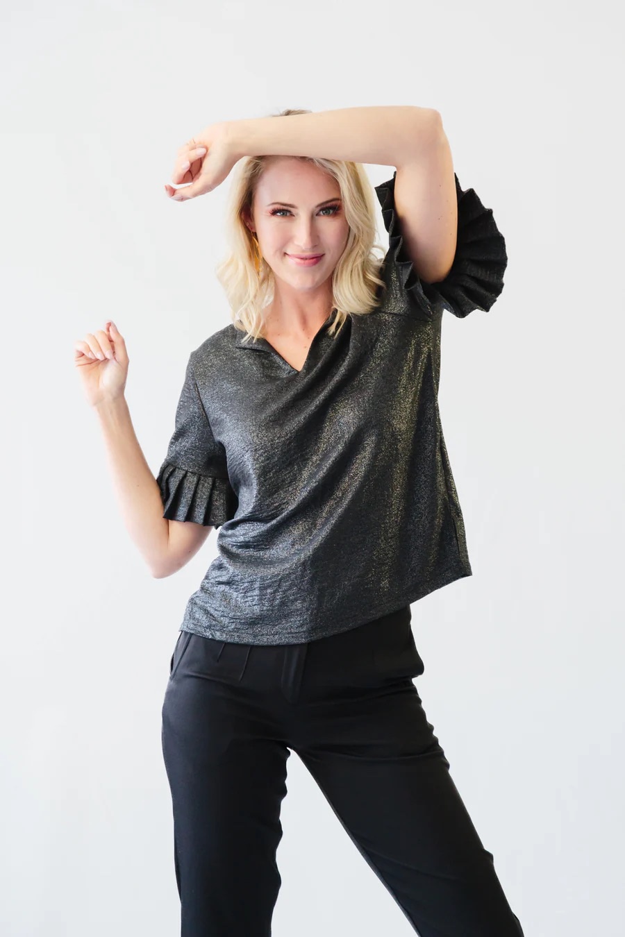 Kinda Black Amarilla Top